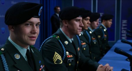 Долгий путь Билли Линна в перерыве футбольного матча (2016)