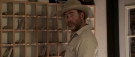 Бесценная (2016)